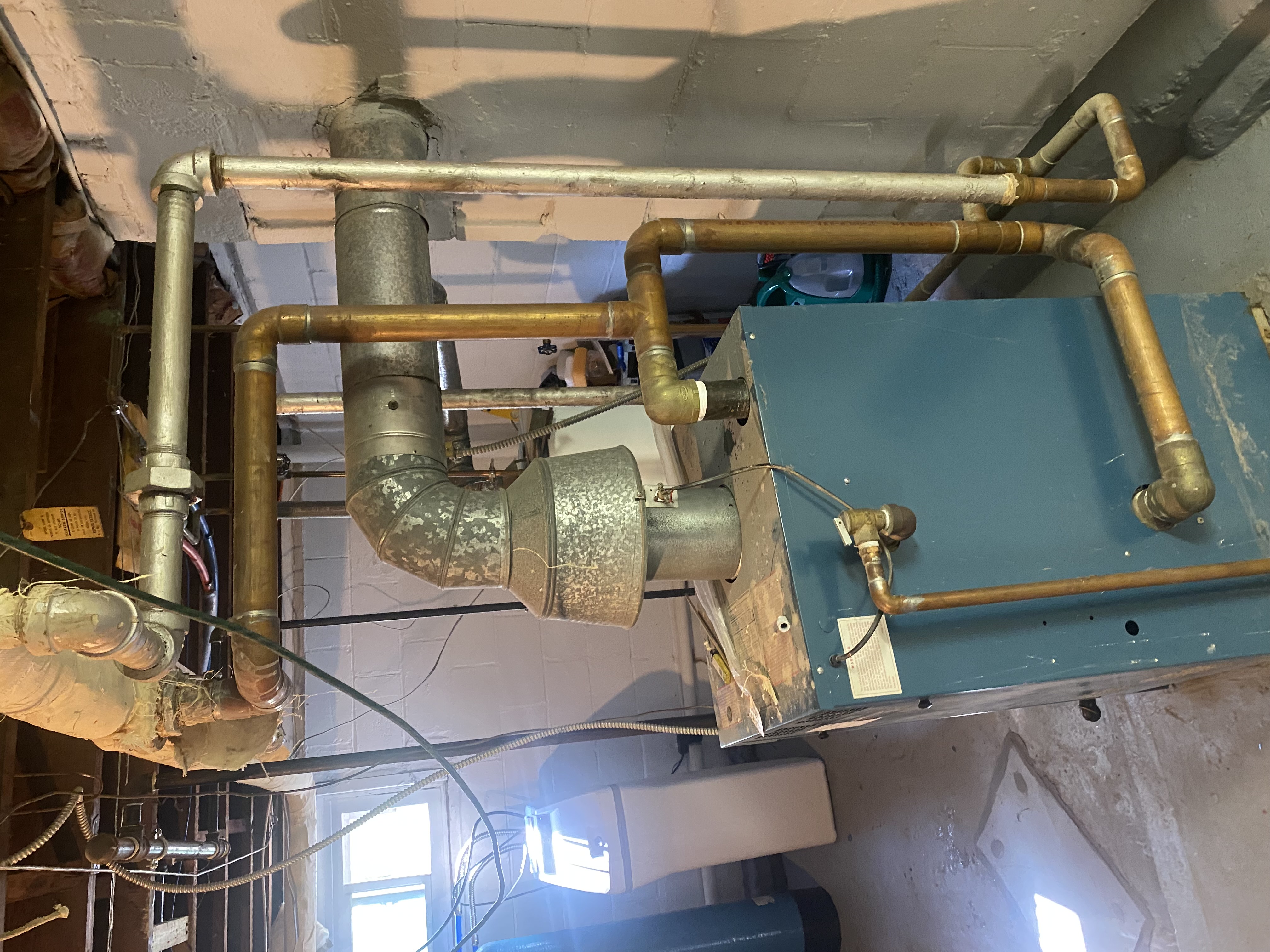 Radiant heating installation